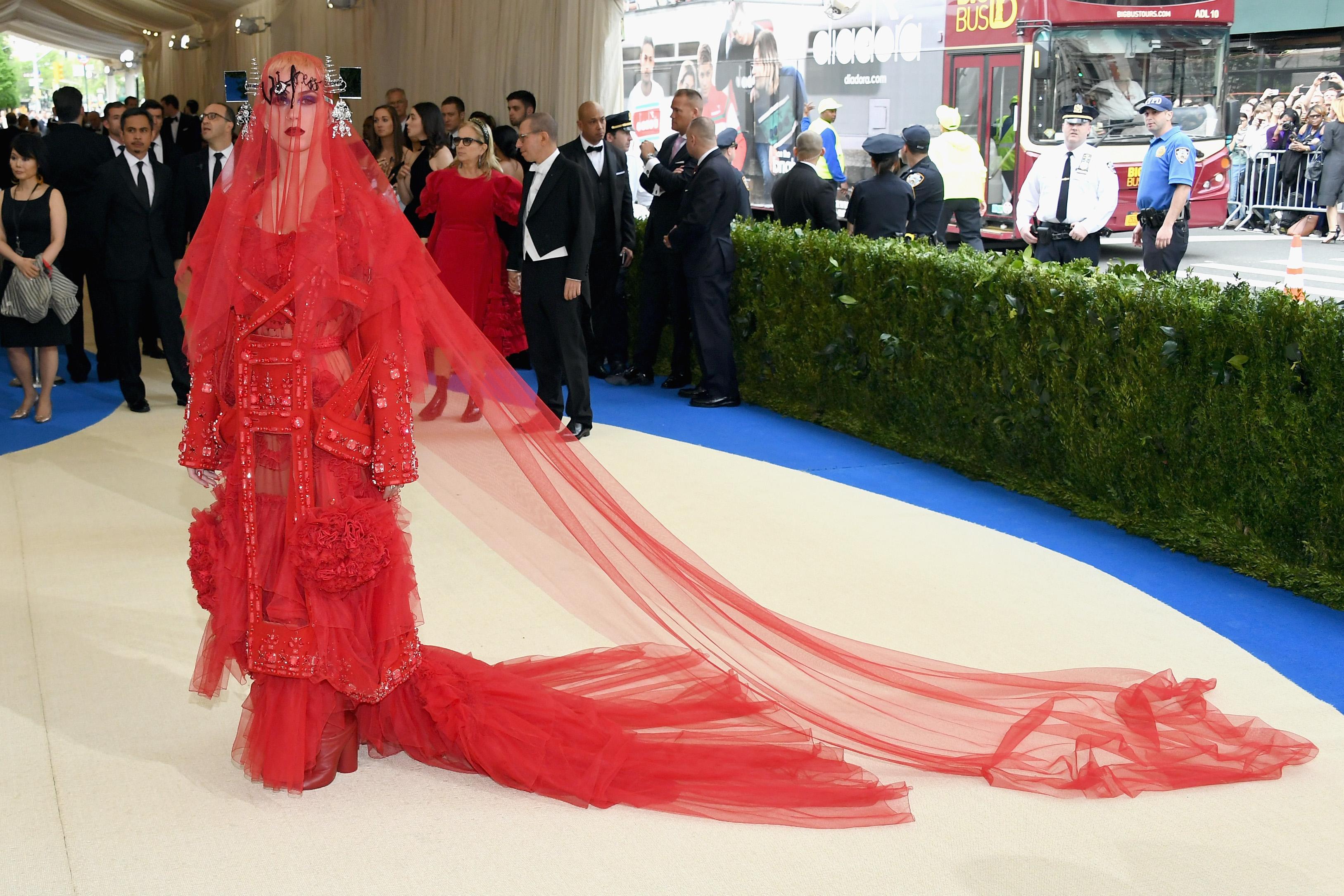 Met gala cheap comme des garcons