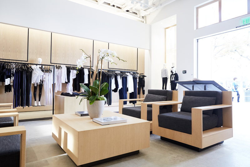 alo yoga store