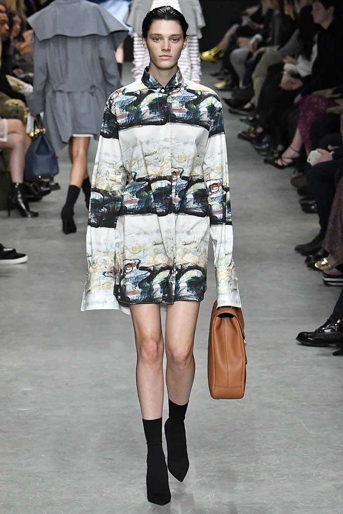 Vidlička pochoutka Potřeby burberry fashion show moore Méně než Cihlový  Respektující