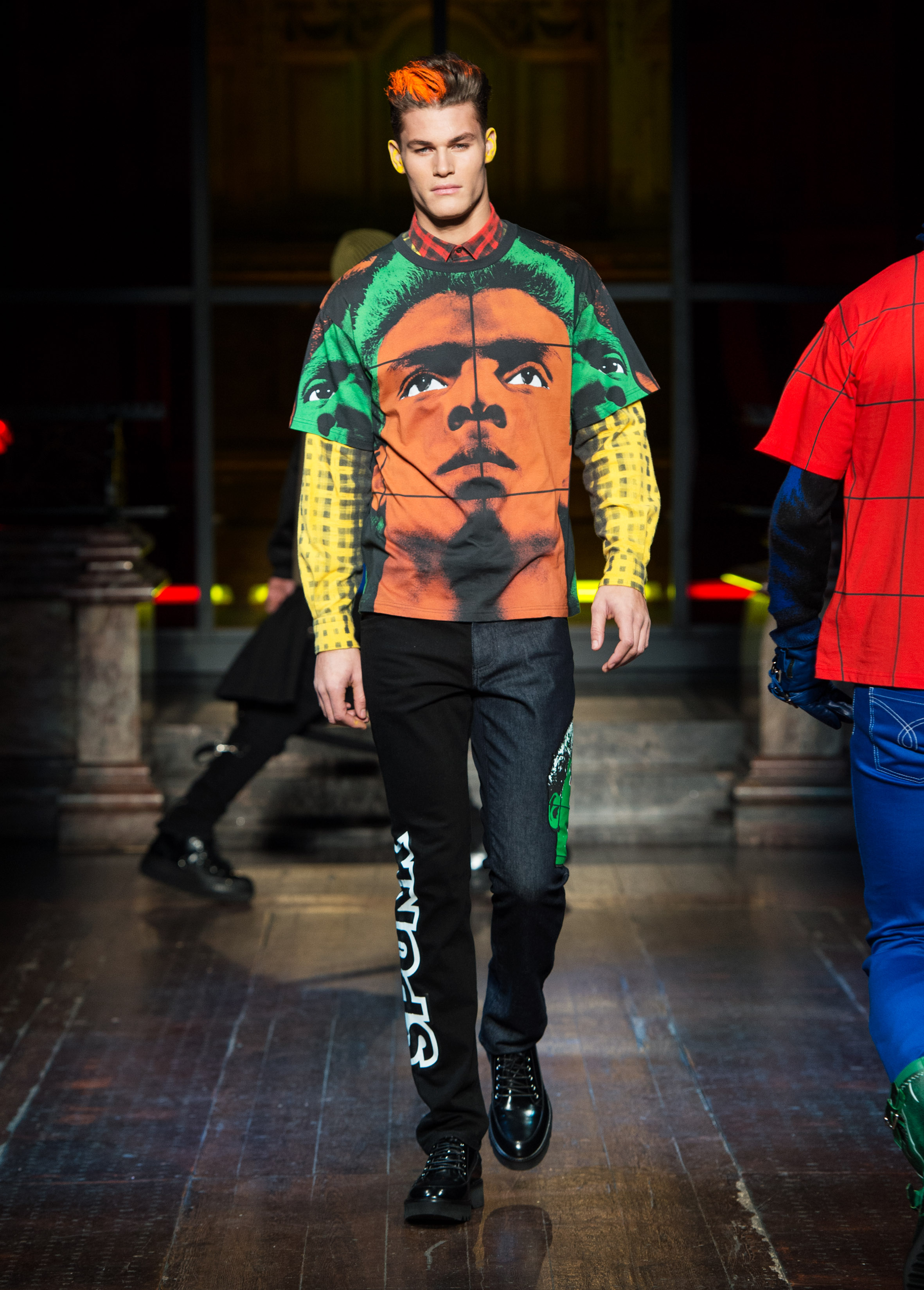 Front Row: Moschino Menswear Fall 2016 London - Daily Front Row
