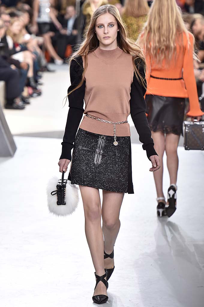 Louis Vuitton Fall 2015 Ready-to-Wear - Details - Gallery - Style.com