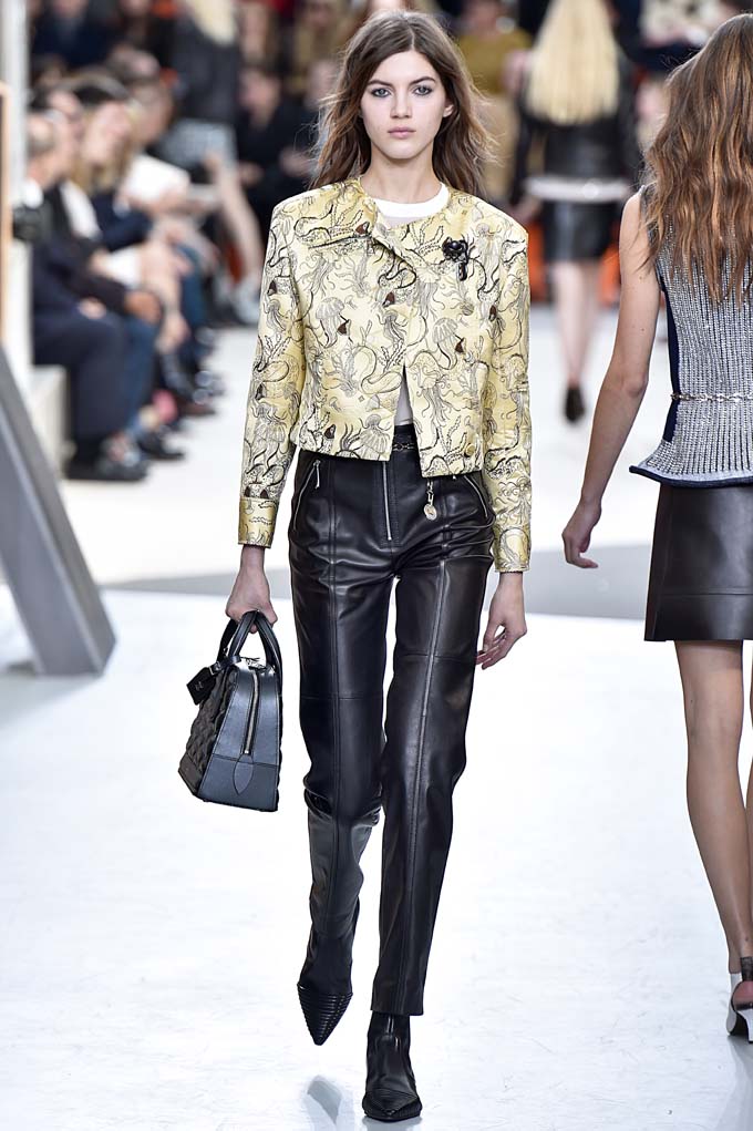 Louis Vuitton Fall 2015 - Daily Front Row