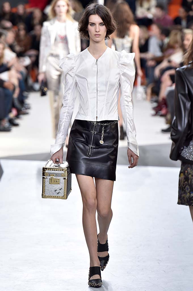 New Fall 2015 Louis Vuitton Dora Bags