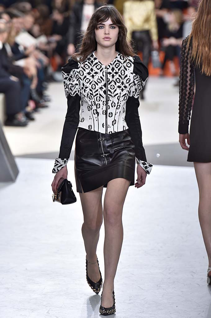 Louis Vuitton Fall 2015 - Daily Front Row