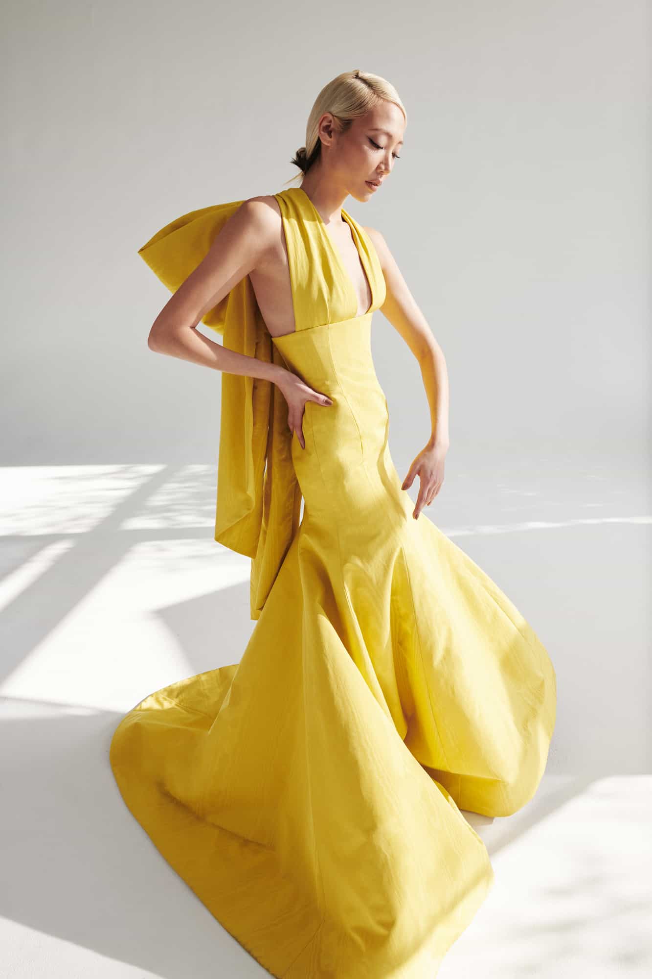 Oscar de la renta yellow gown hot sale