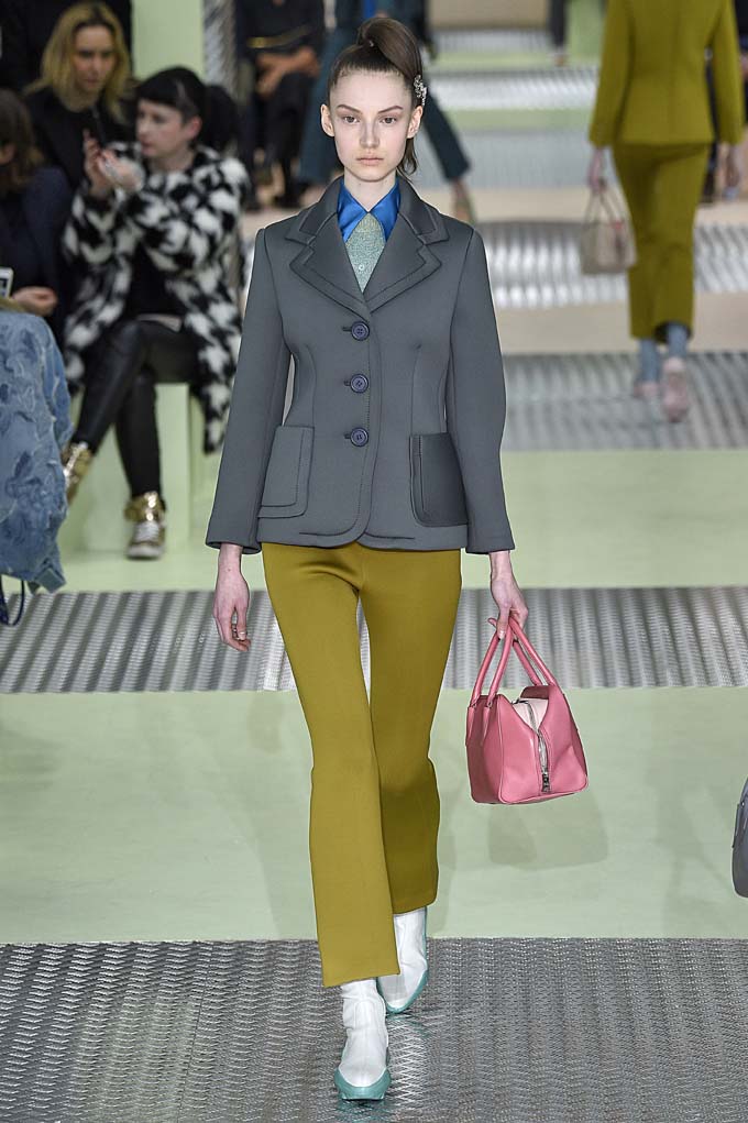 Prada Fall 2015 - Daily Front Row