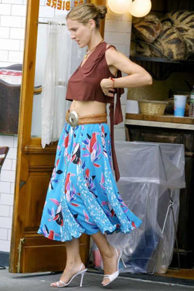 50 Best Carrie Bradshaw Outfits - Iconic Carrie Bradshaw Looks from SATC -  Parade