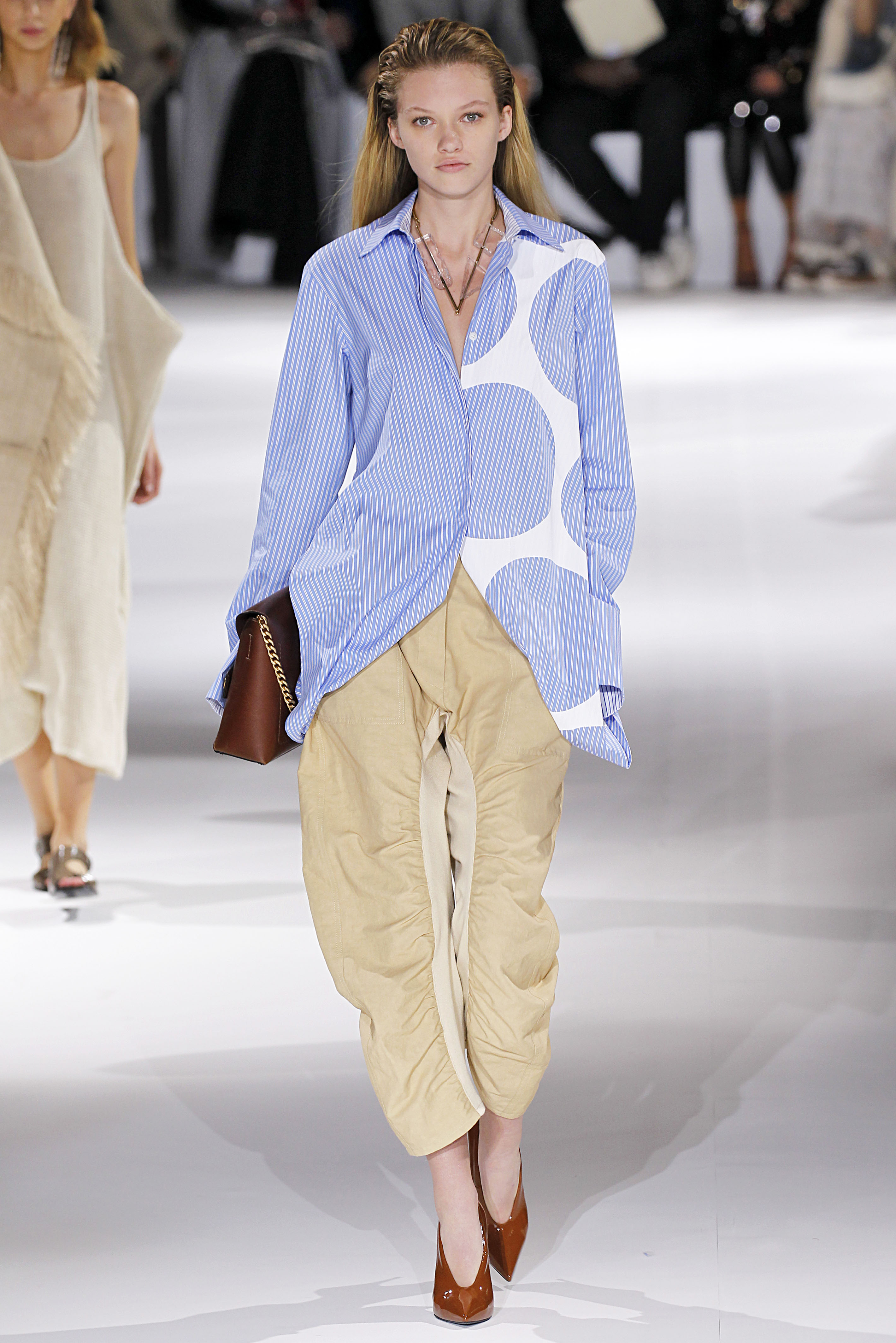 Check, pleats and sporty comfort from Stella McCartney in Paris