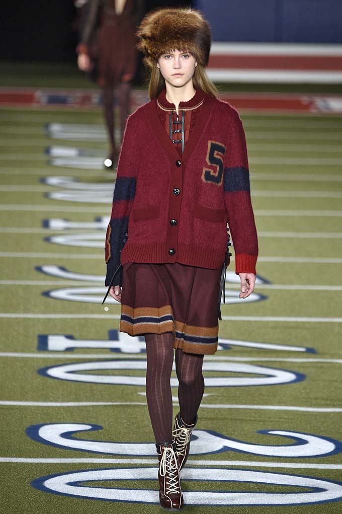 Tommy Hilfiger Fall 2015 - Daily Front Row