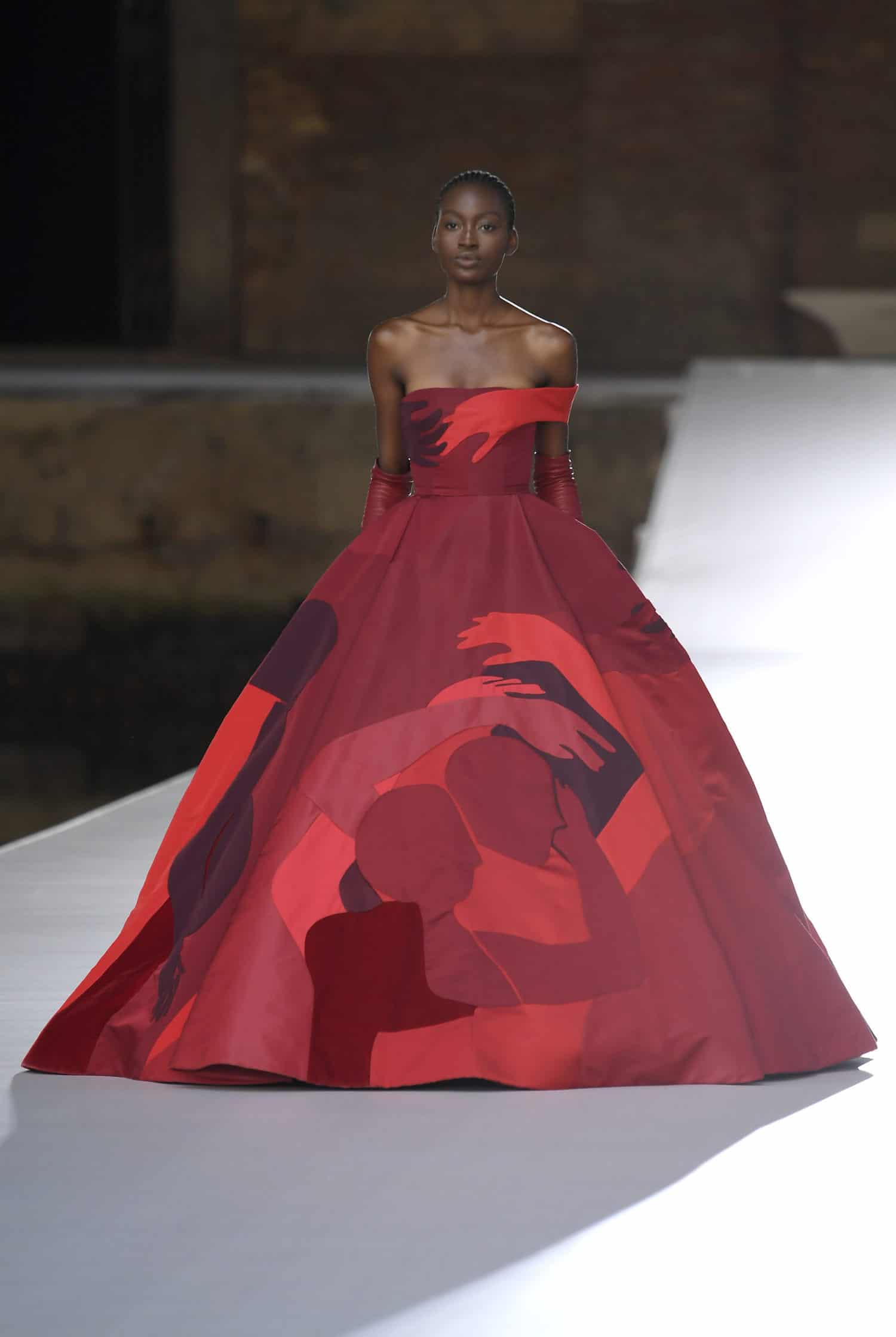 Daily News: Valentino Colorfully Exceeds Couture Expectations, Balenciaga  Debuts Uber-Exclusive Sneaker, Zara Honors Peter Lindbergh, And More! -  Daily Front Row