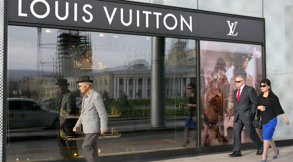 Louis Vuitton Is The World'S Most Valuable Luxury Brand :: Keweenaw Bay ...