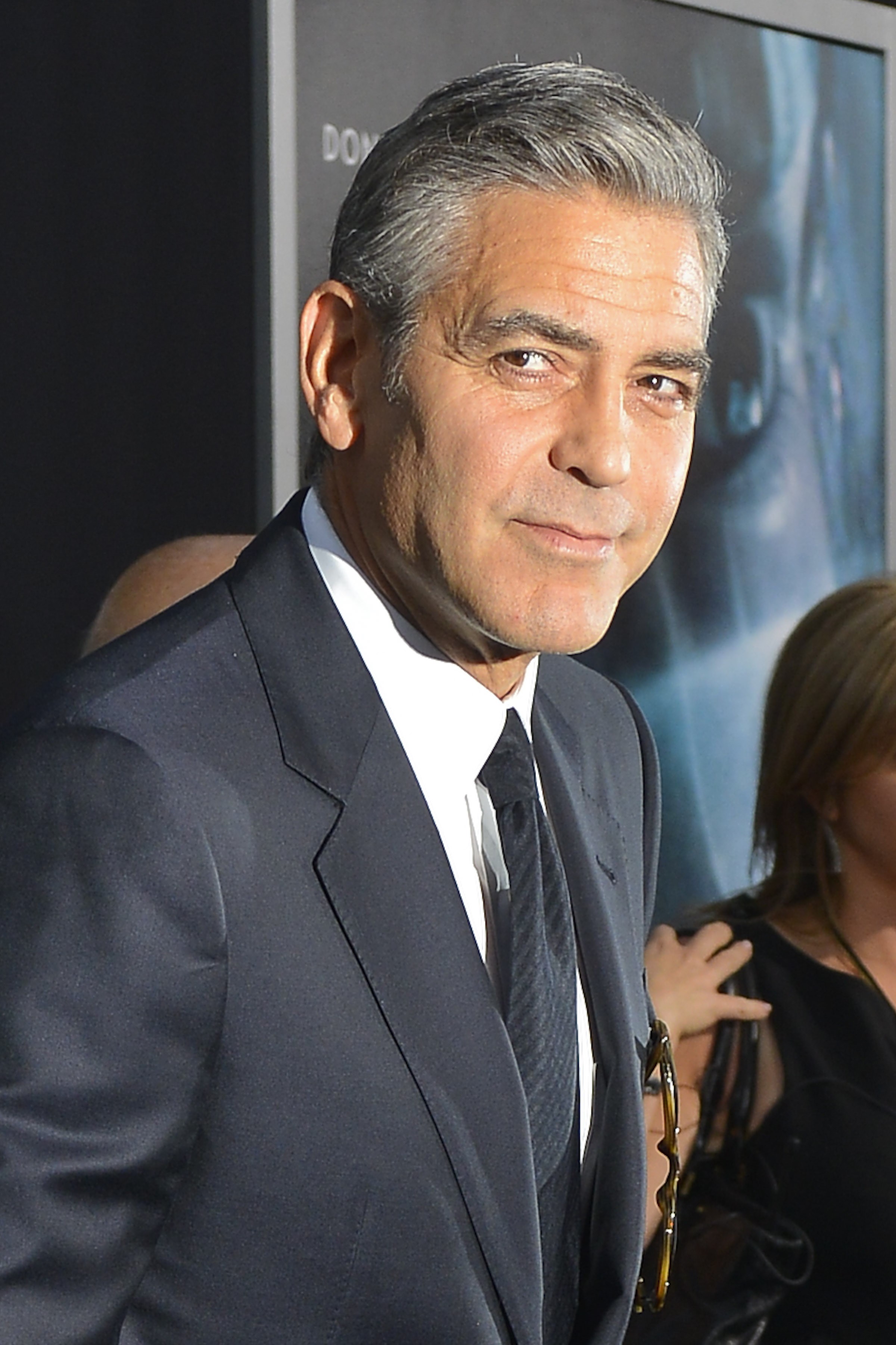 George Clooney To Wear Giorgio Armani