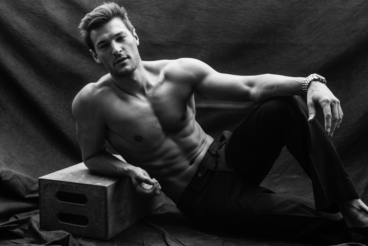 Male Model Moments: Meet Dan Murphy - Daily Front Row