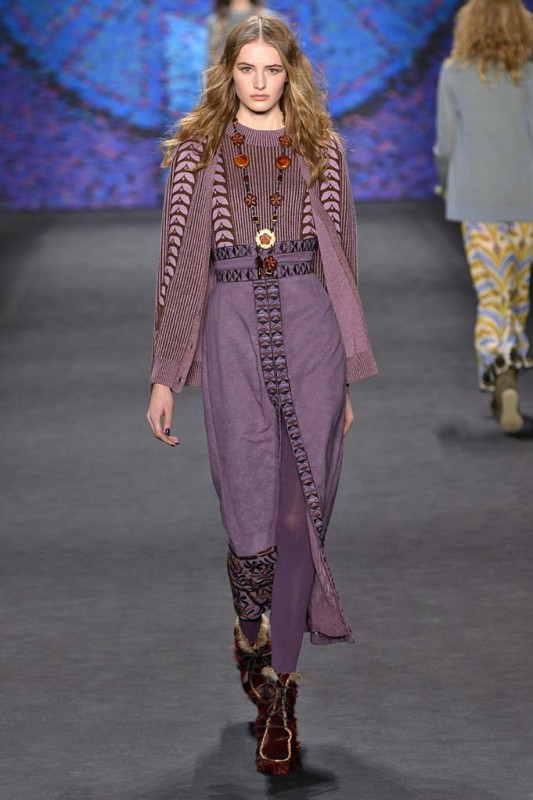 Anna Sui Fall 2015 - Daily Front Row