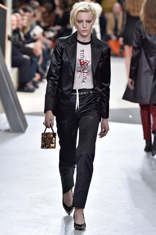 Louis Vuitton Men's Fall / Winter 2015 Runway Bags featuring Damier  Graphite Nemeth Print - Spotted Fashion