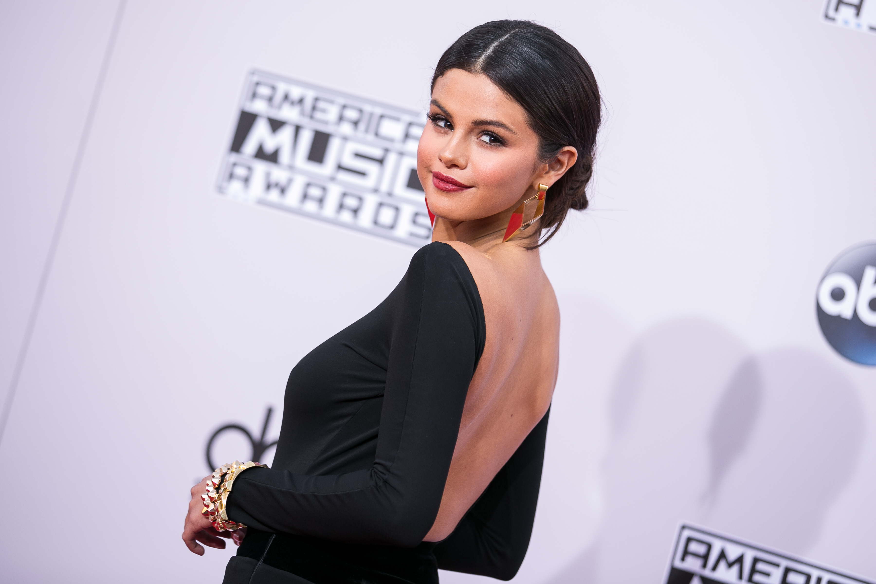 Selena Gomez announces deal with Pantene – New York Daily News