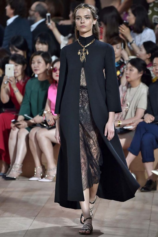 Valentino 2015 - Daily Front Row