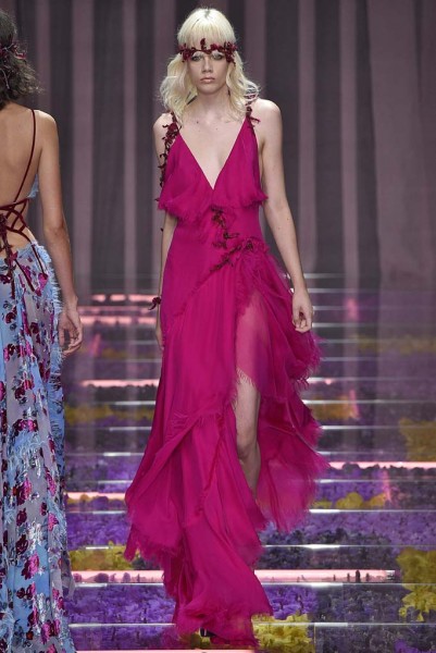 Versace Haute Couture Fall 2015 - Daily Front Row