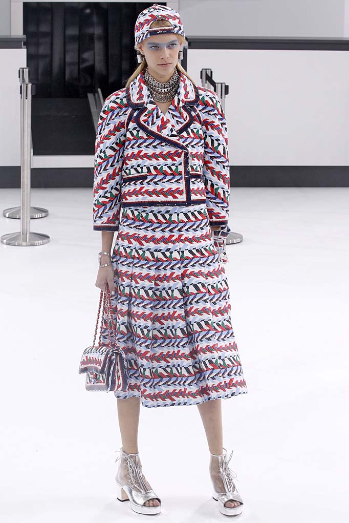 Chanel Takes Flight for Spring 2016 - Daily Front Row