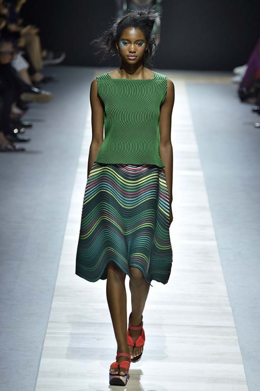 Issey Miyake Spring 2016 - Daily Front Row