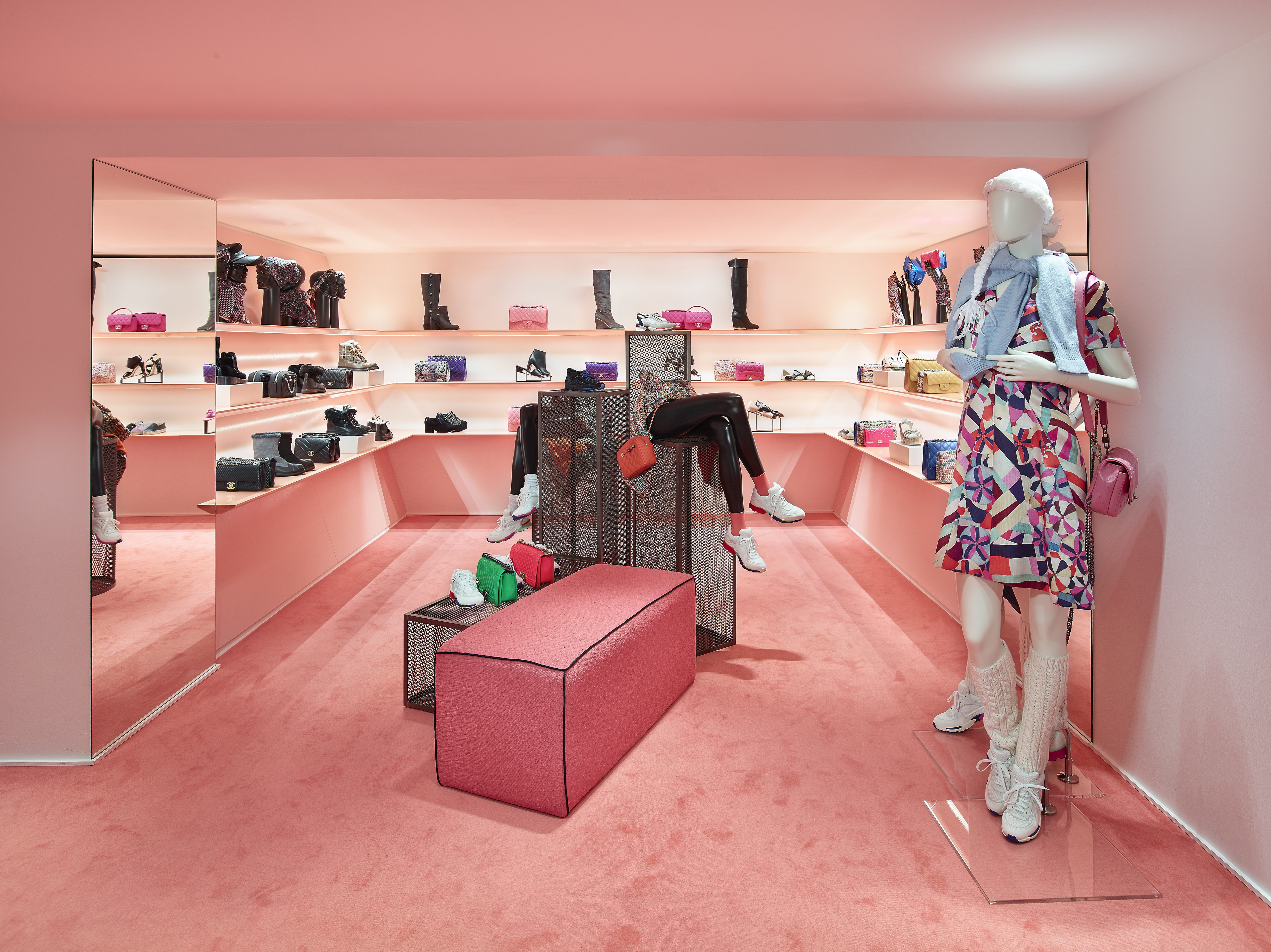 Chanel Launches A Pop-Up Shop On Net-A-Porter