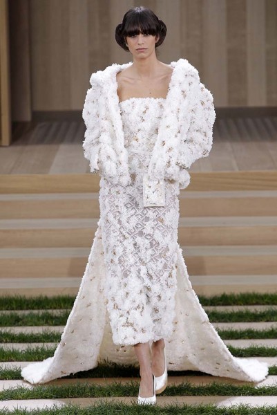 Chanel Haute Couture Spring 2016 - Daily Front Row