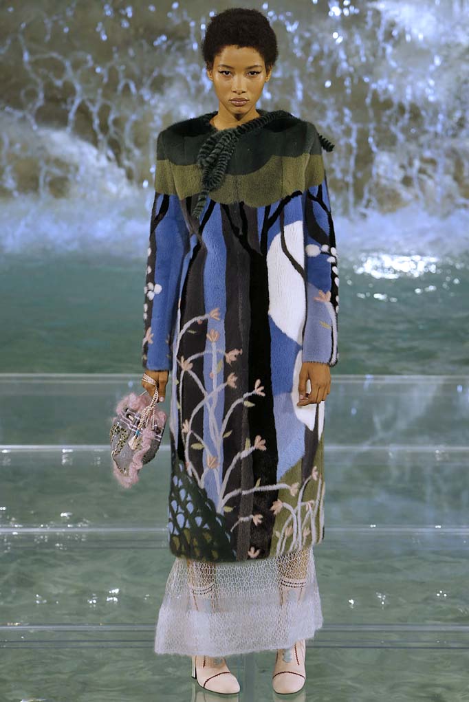 Couture's Chic Finale: Fendi at the Trevi Fountain - Daily Front Row