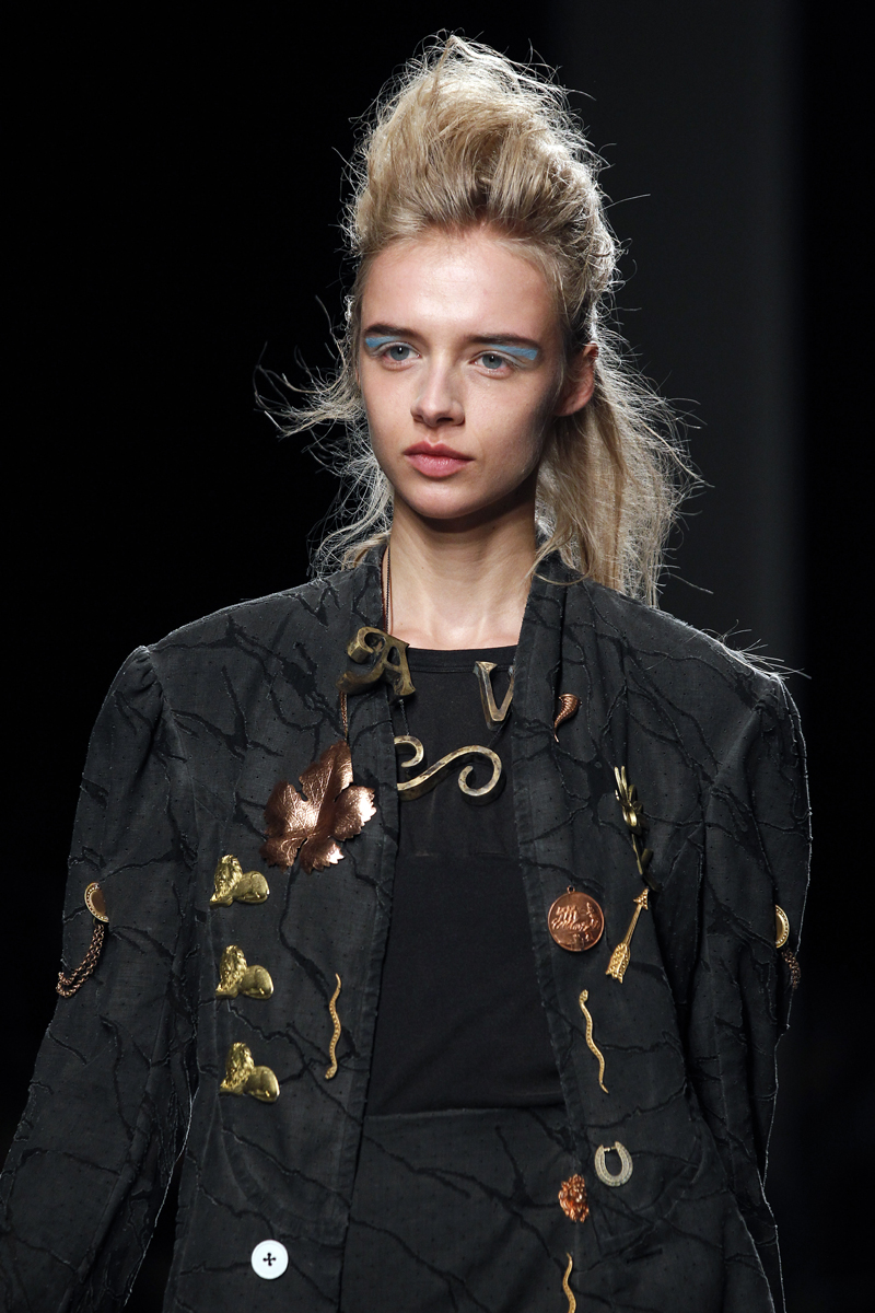 Vivienne Westwood : Runway - Paris Fashion Week Womenswear Spring ...