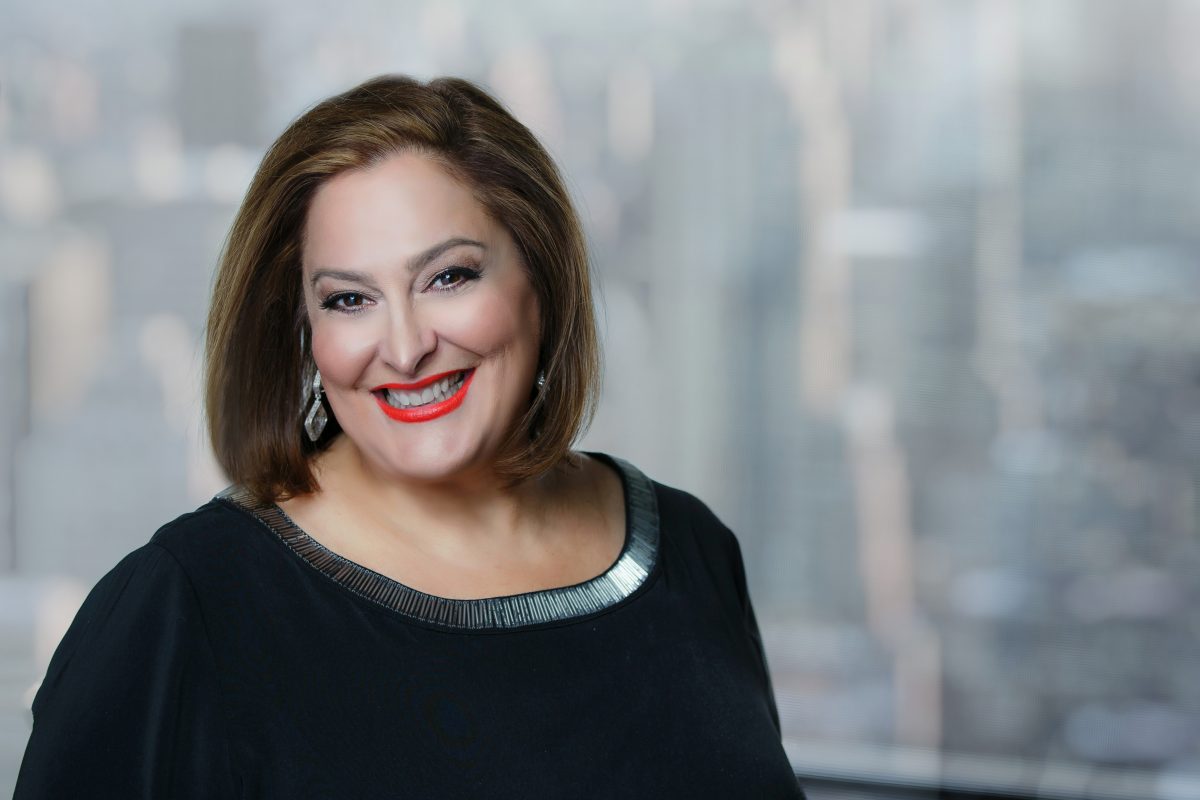 Makeup Guru Laura Geller on Her 20-Year Legacy - Daily Front Row