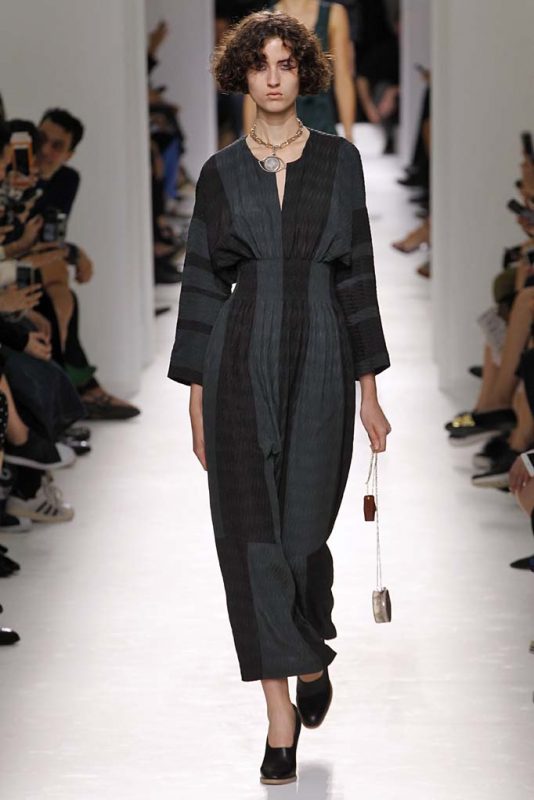 Paris Fashion Week: Alexander McQueen, Sonia Rykiel, Givenchy, and More ...