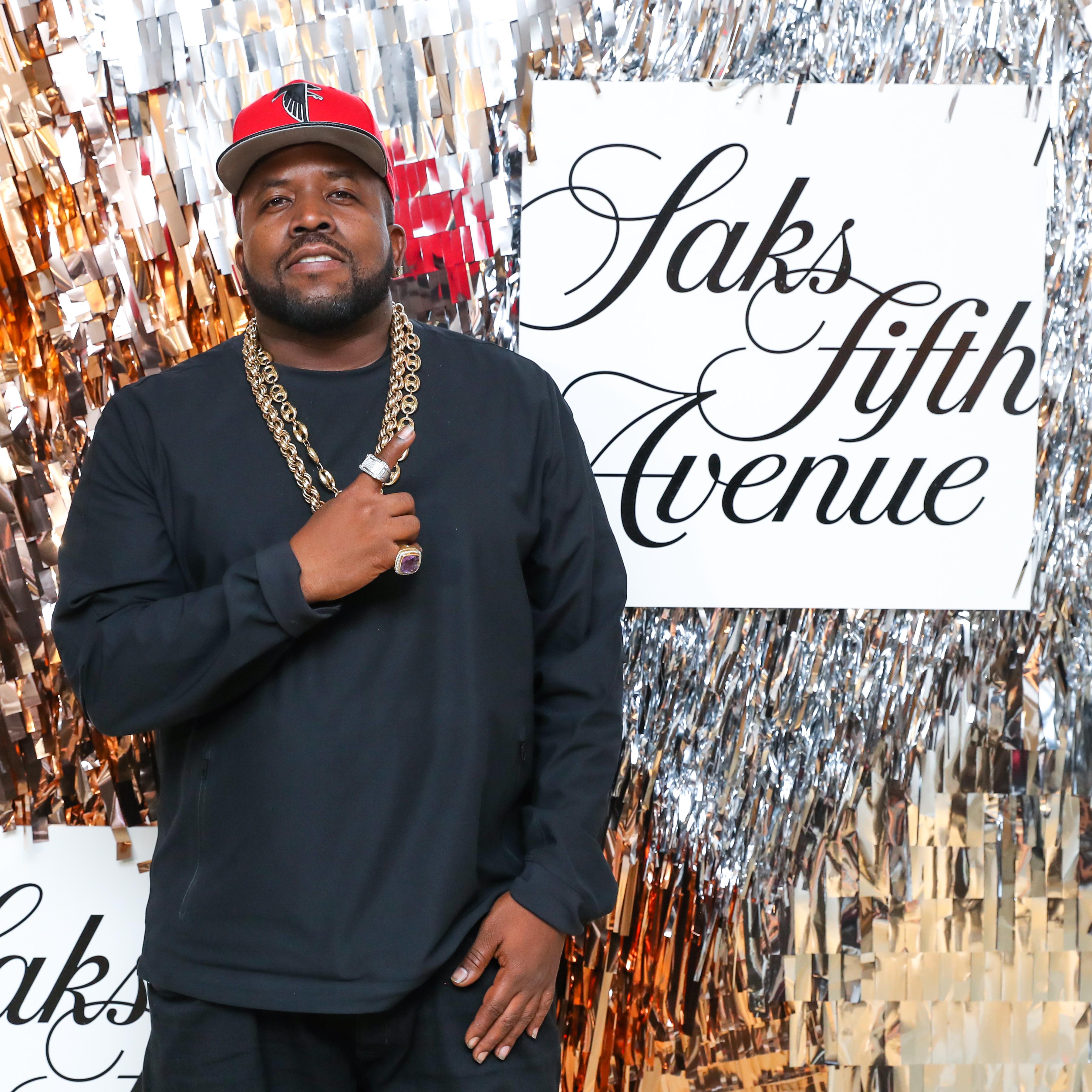 Featured image of post Big Boi Clothing Style : Featuring three snapbacks — black, red and dark green camouflage — emblazoned with bold big with performance and style in mind, former nike design director eric duvauchelle launched cylo to.