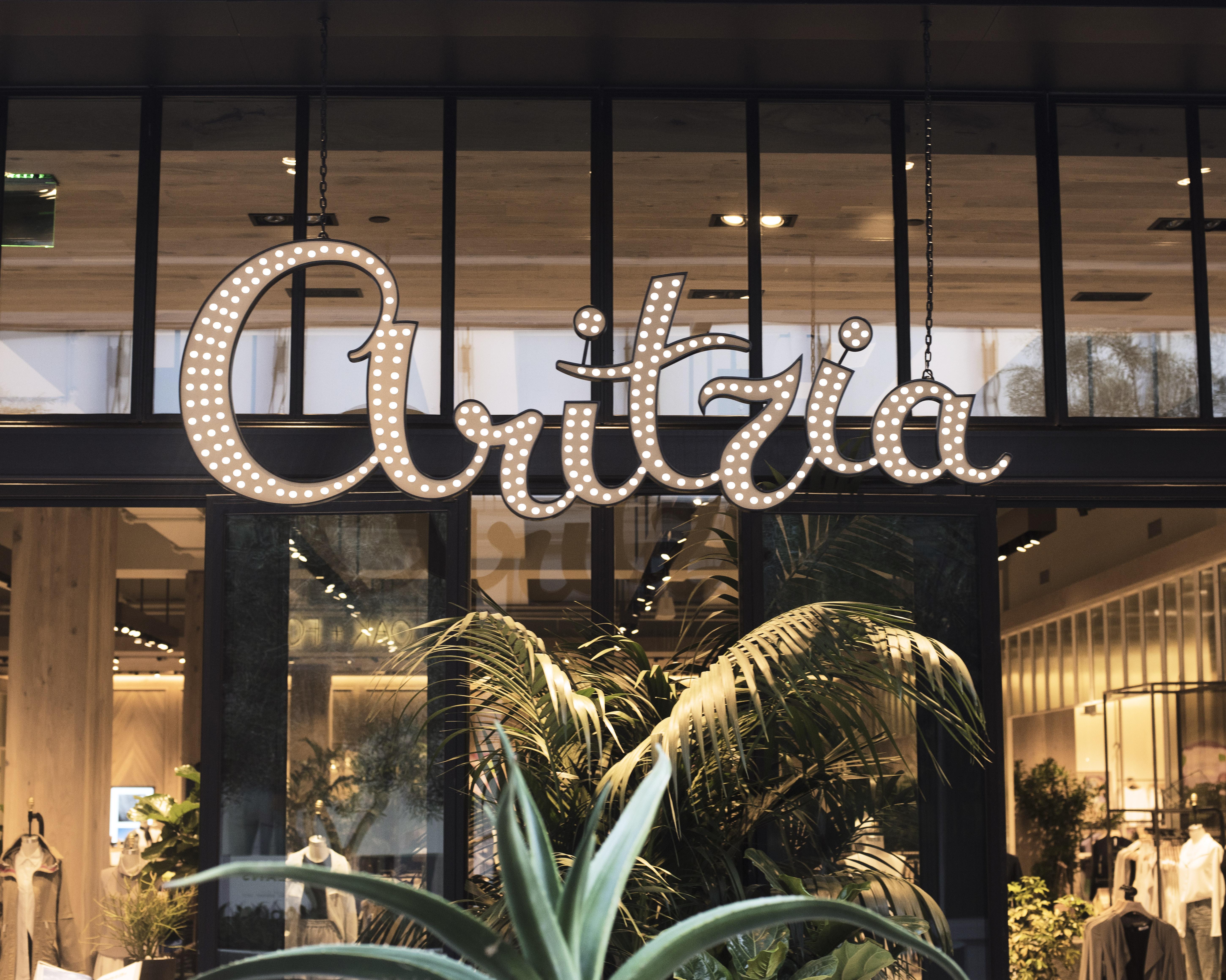 A Peek Inside Aritzia's New Century City Store in Los Angeles - Daily Front  Row