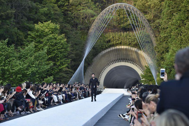 Louis Vuitton Cruise 2018 Show in Kyoto, Japan - Louis Vuitton Fashion Show  at Miho Museum in Japan