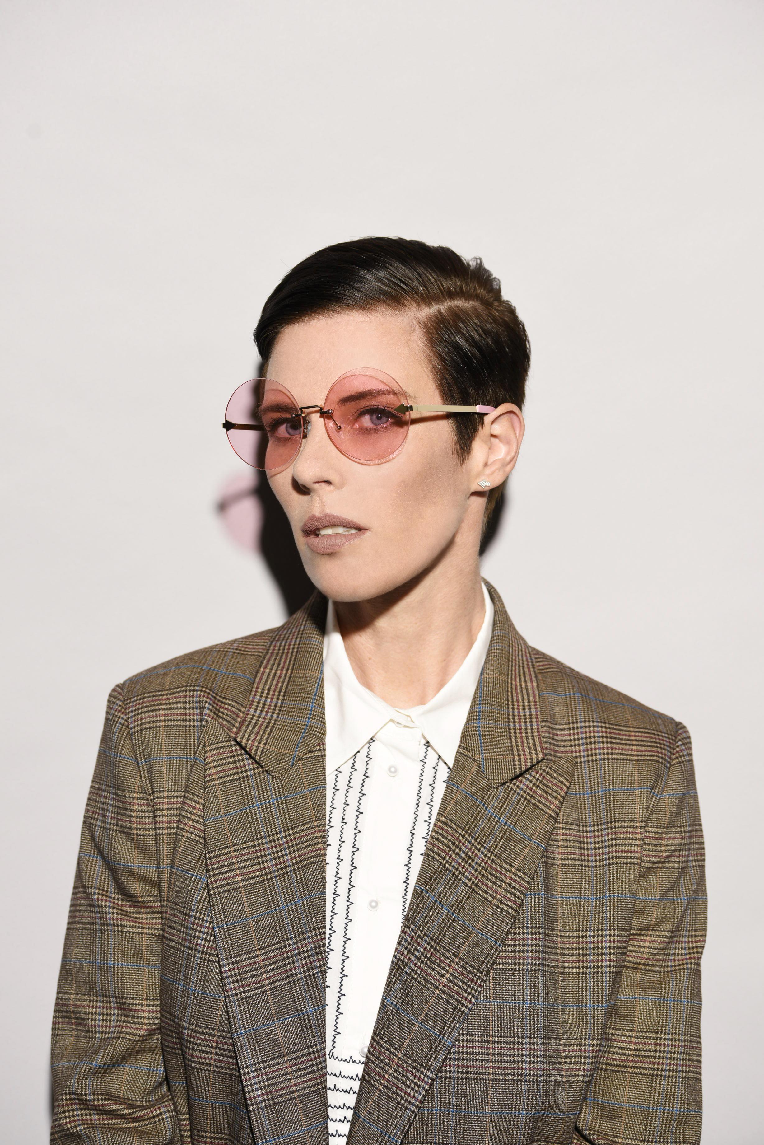 10 Things You Don't Know About...Karen Walker