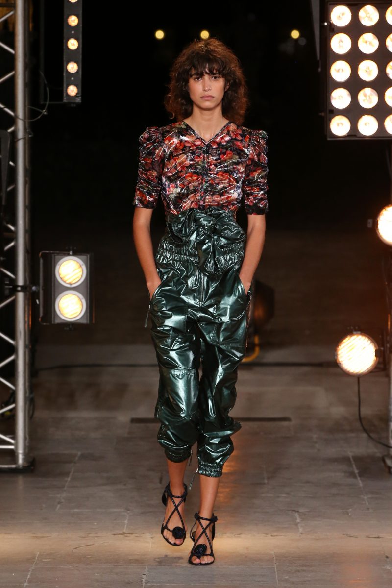 Paris Fashion Week, Day 4: Carven, Isabel Marant, and More! - Daily ...