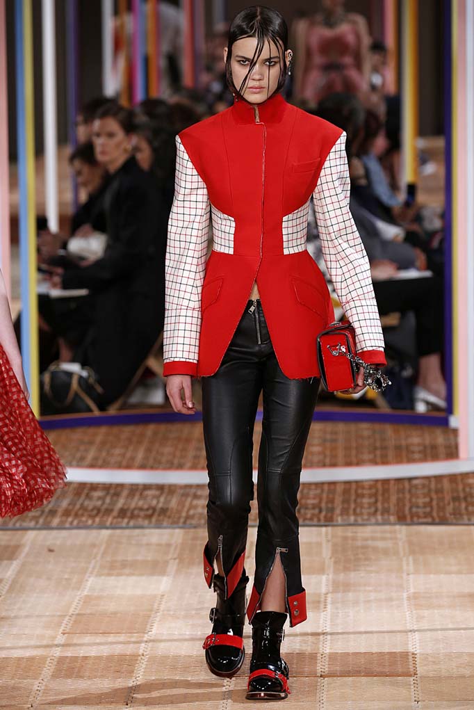 Paris Fashion Week Day 6: Stella McCartney, Hermès, Alexander McQueen ...