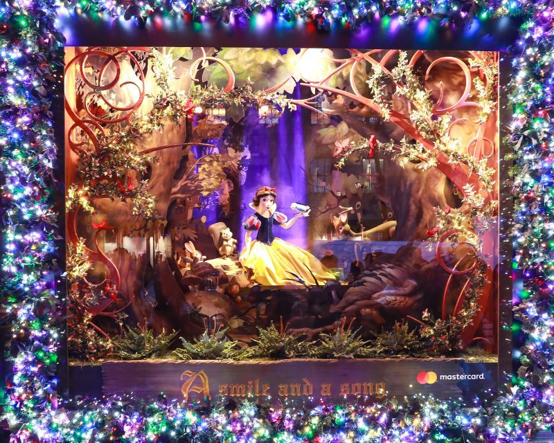 Saks-x-Disney-Holiday-Window-
