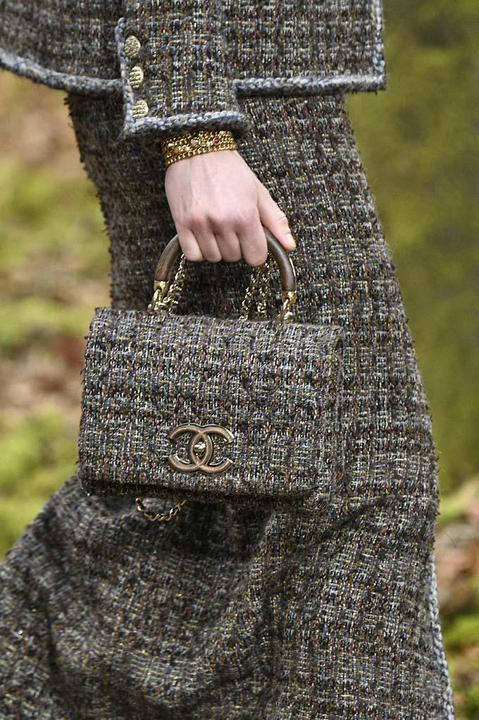 See All the New Bags From Chanel's Fall 2018 Show