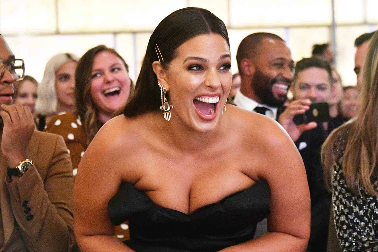 Star model Ashley Graham celebrates curves on NY runway