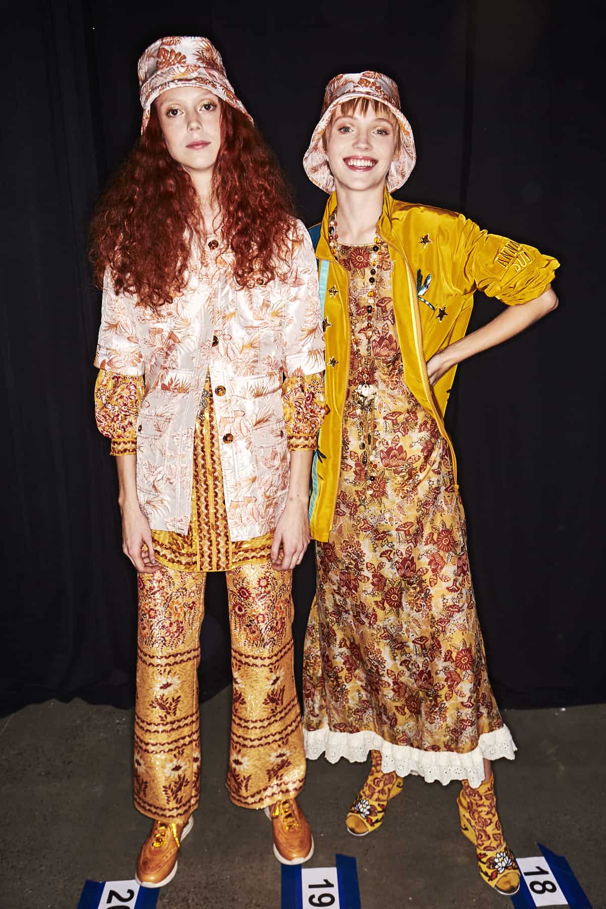 36 Impossibly Cute Backstage Photos From Anna Sui