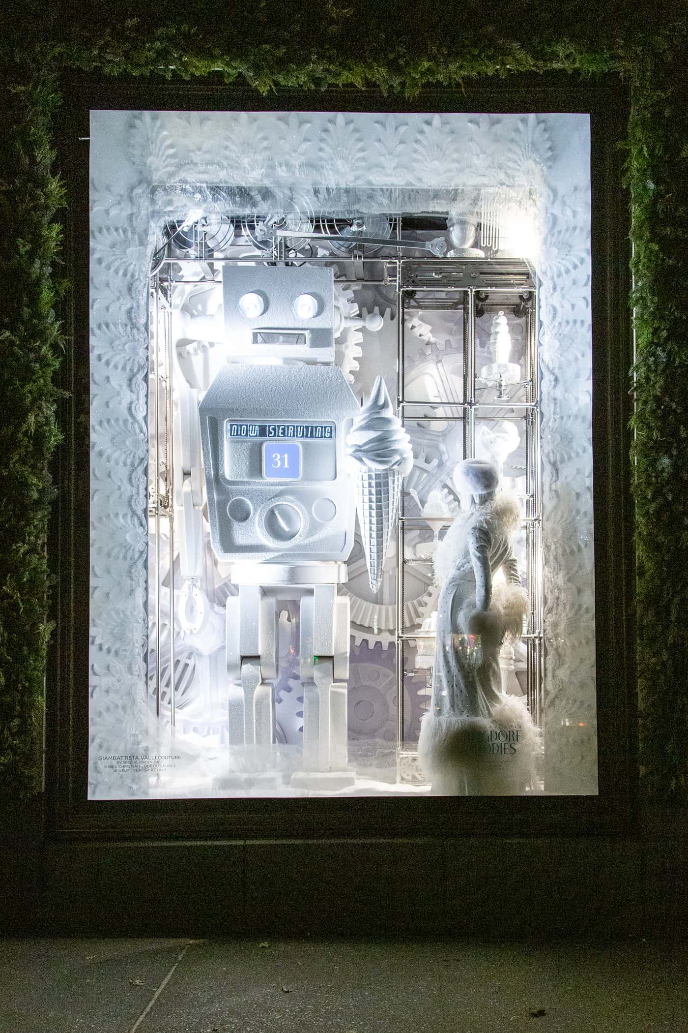 Habitually Chic® » Bergdorf Goodman Holiday Windows 2009