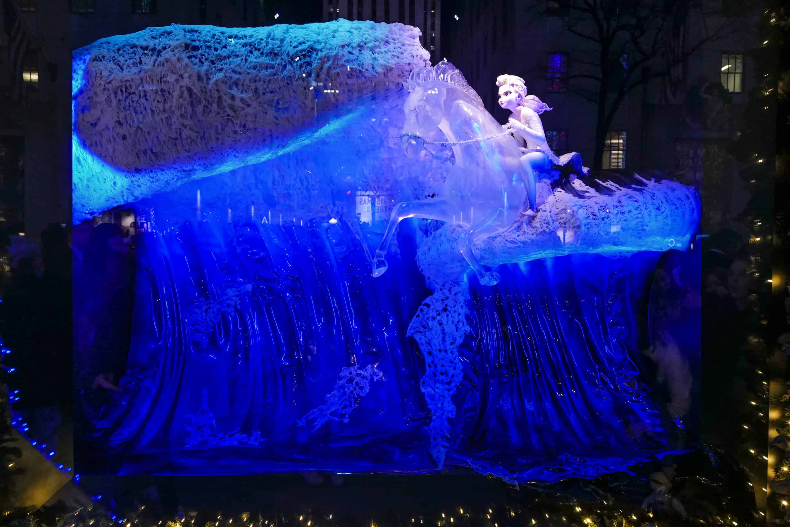 Saks Fifth Avenue 2019 Holiday Window Unveiling and Light Show