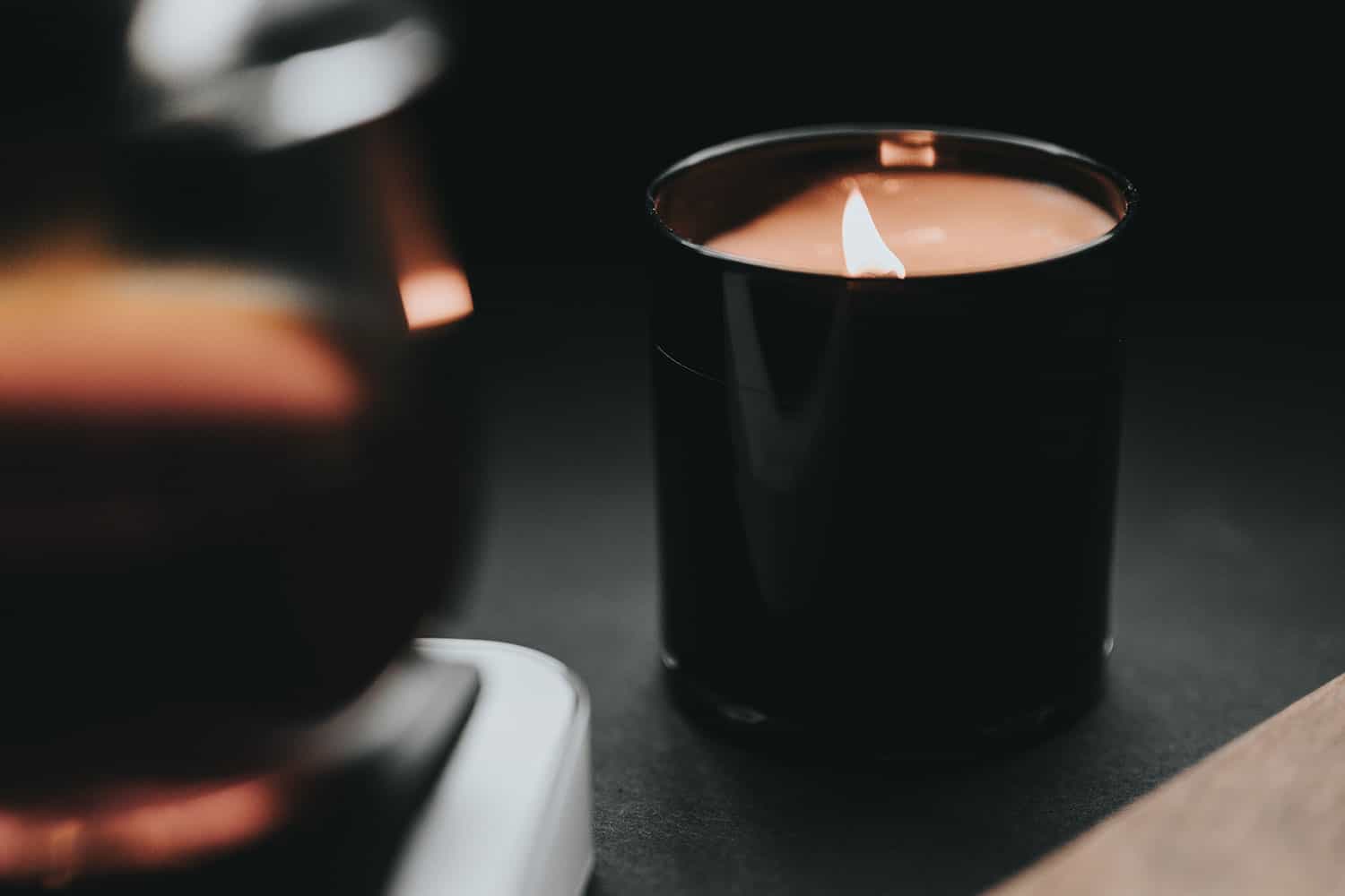 10 Aromatic Candles to Improve Your Mood - Daily Front Row