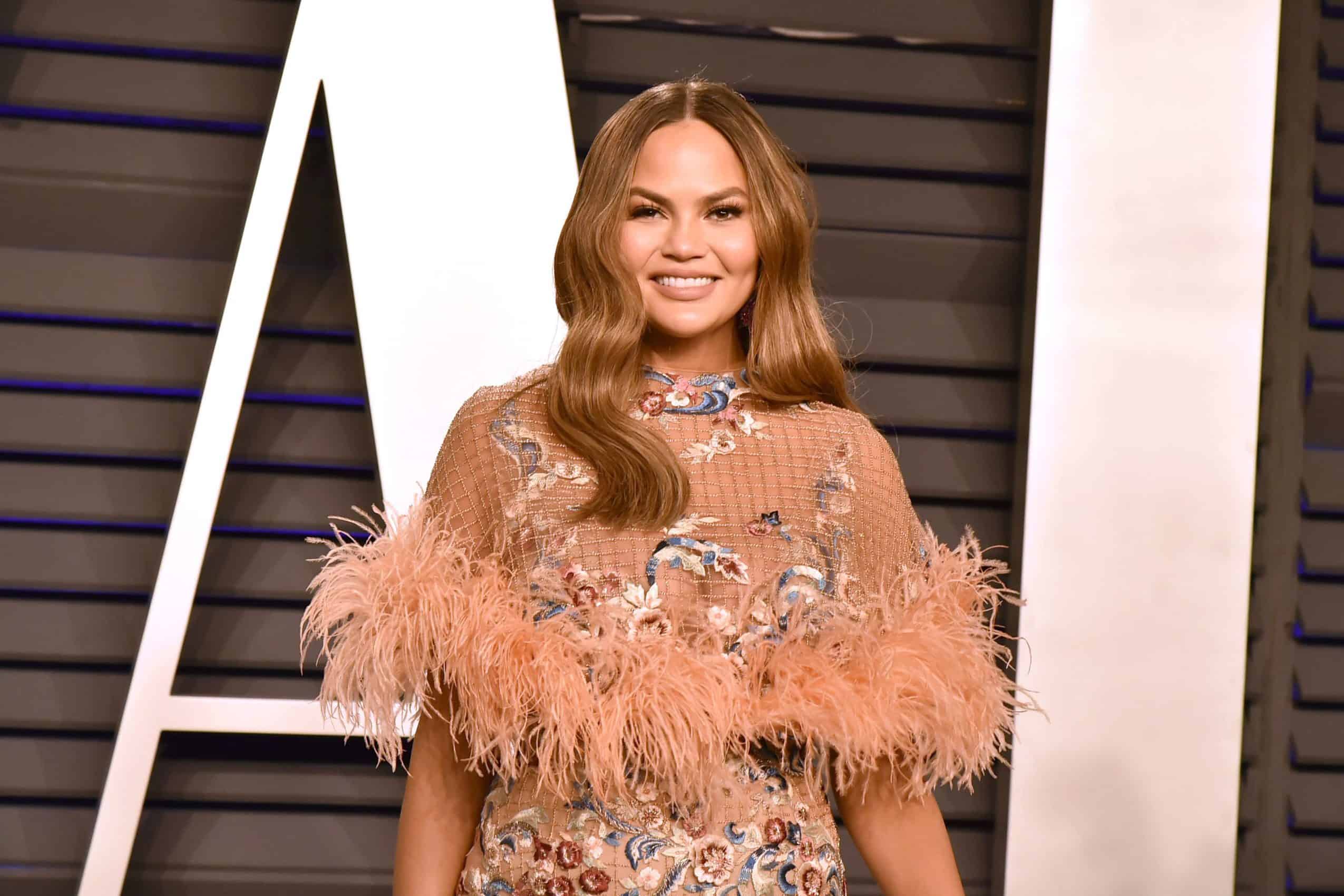 Fans Rally For Chrissy Teigen After Food Writer’s Harsh Critique
