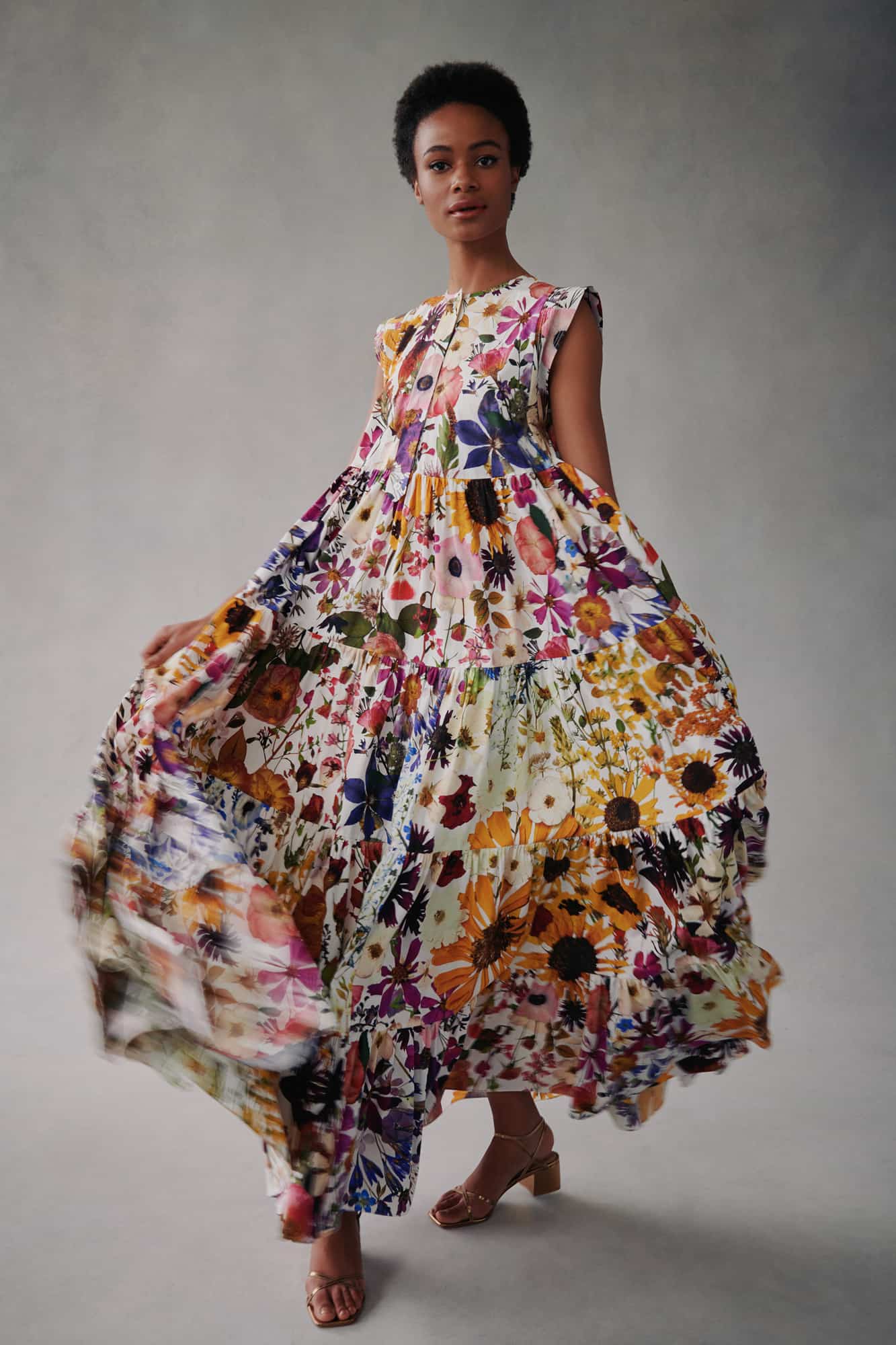 Flower Power! Oscar De La Renta Fall '21 Will Blow You Away - Daily ...