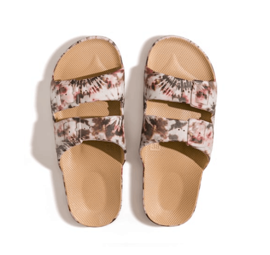 Slip On These Sustainable Sandals For Eco-Friendly Style