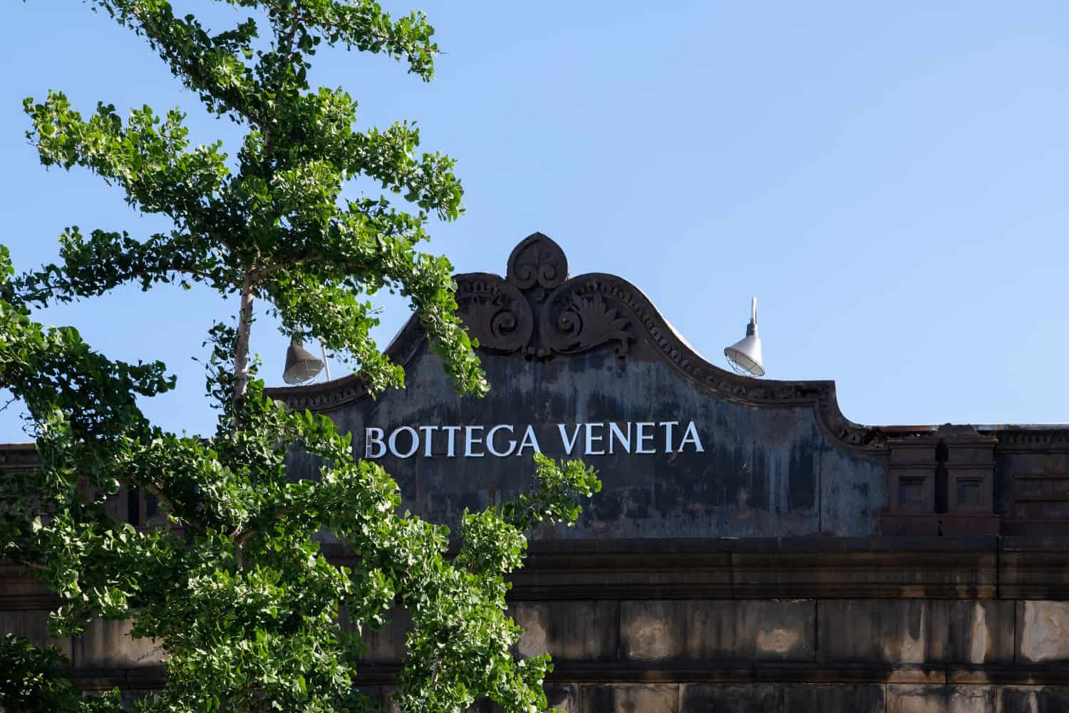 5 Tips on How to Spot a Fake Bottega Veneta Bag