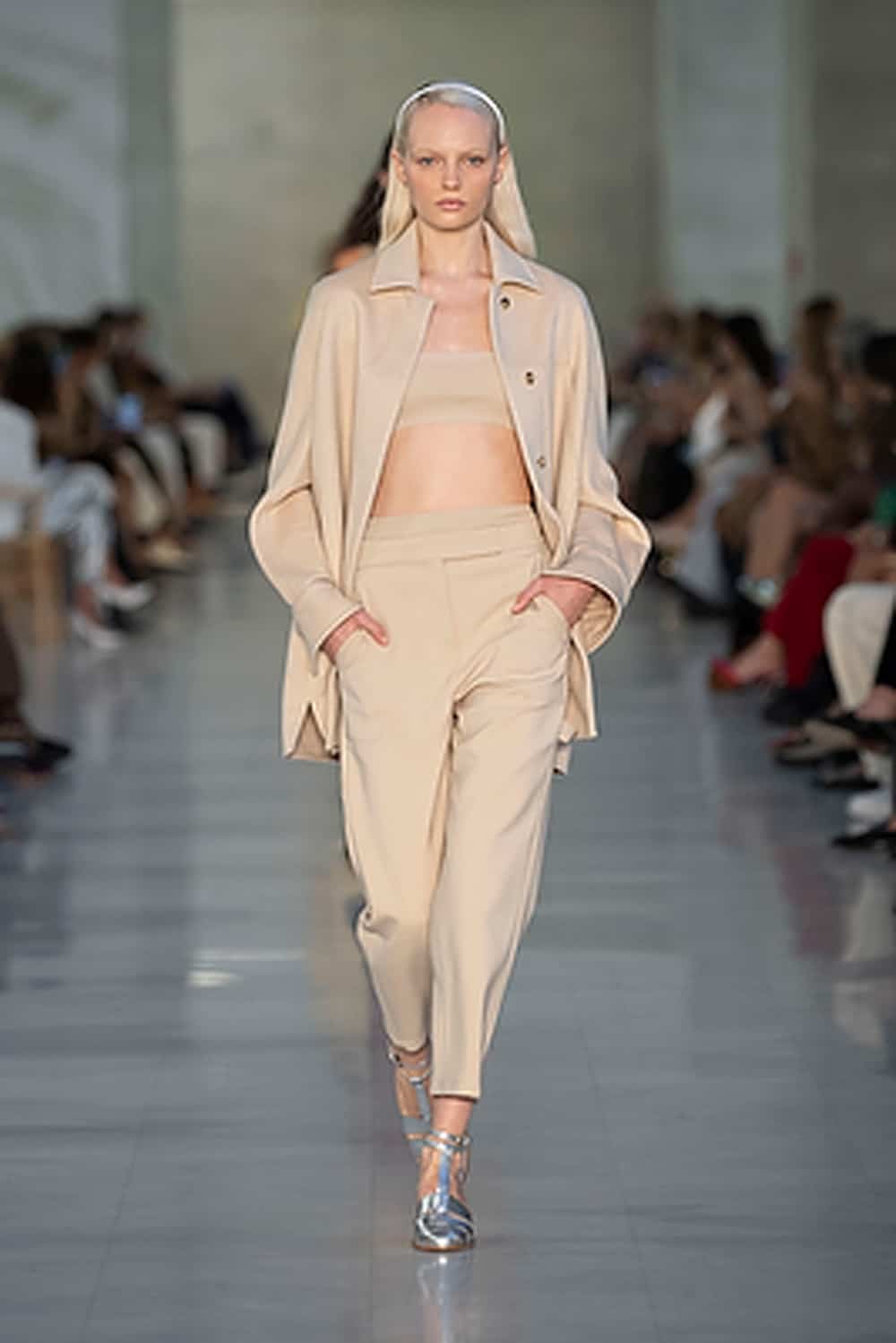 Max Mara's Supermodel-filled Show Presented A Sassy New Take On The Power  Suit - Daily Front Row