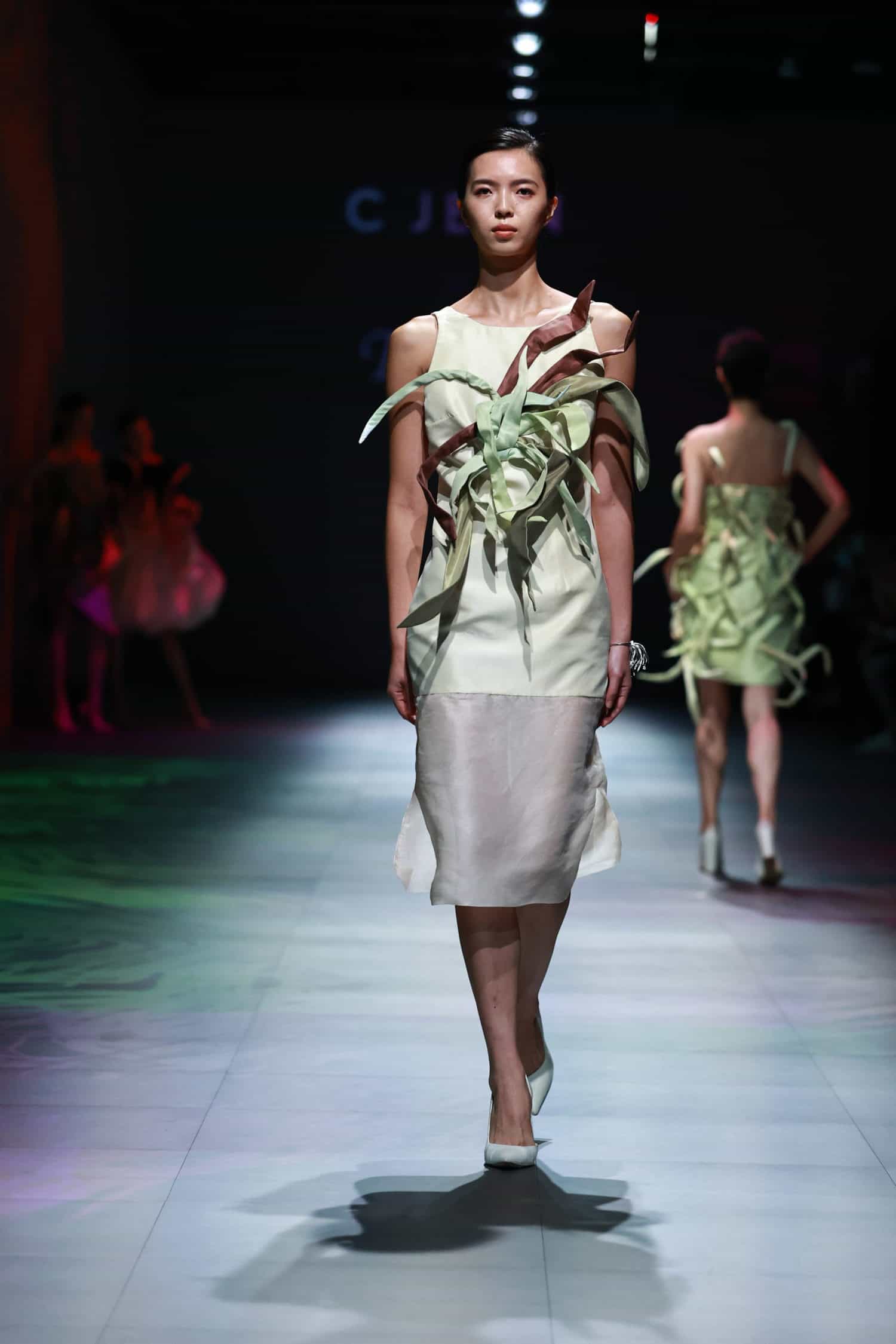 Taipei Fashion Week 臺北時裝週 on X: See the premium function