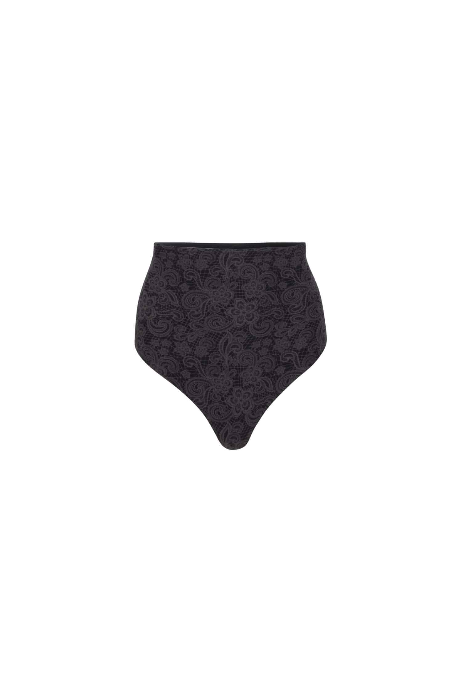 https://fashionweekdaily.com/wp-content/uploads/2022/01/HAARTLIEU-9810008P-IN-CONTROL-THONG-BLACK_9735-scaled.jpg